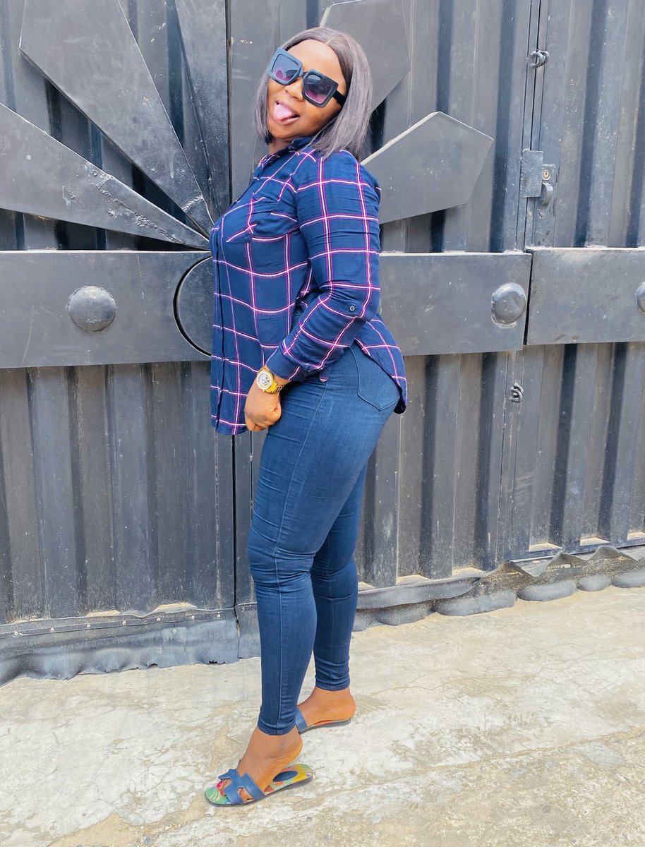 Bambam_laylay's tweet photo. Can I be the Sugar in your TEA, or you have Diabetics????? https://t.co/icczA4qoEm