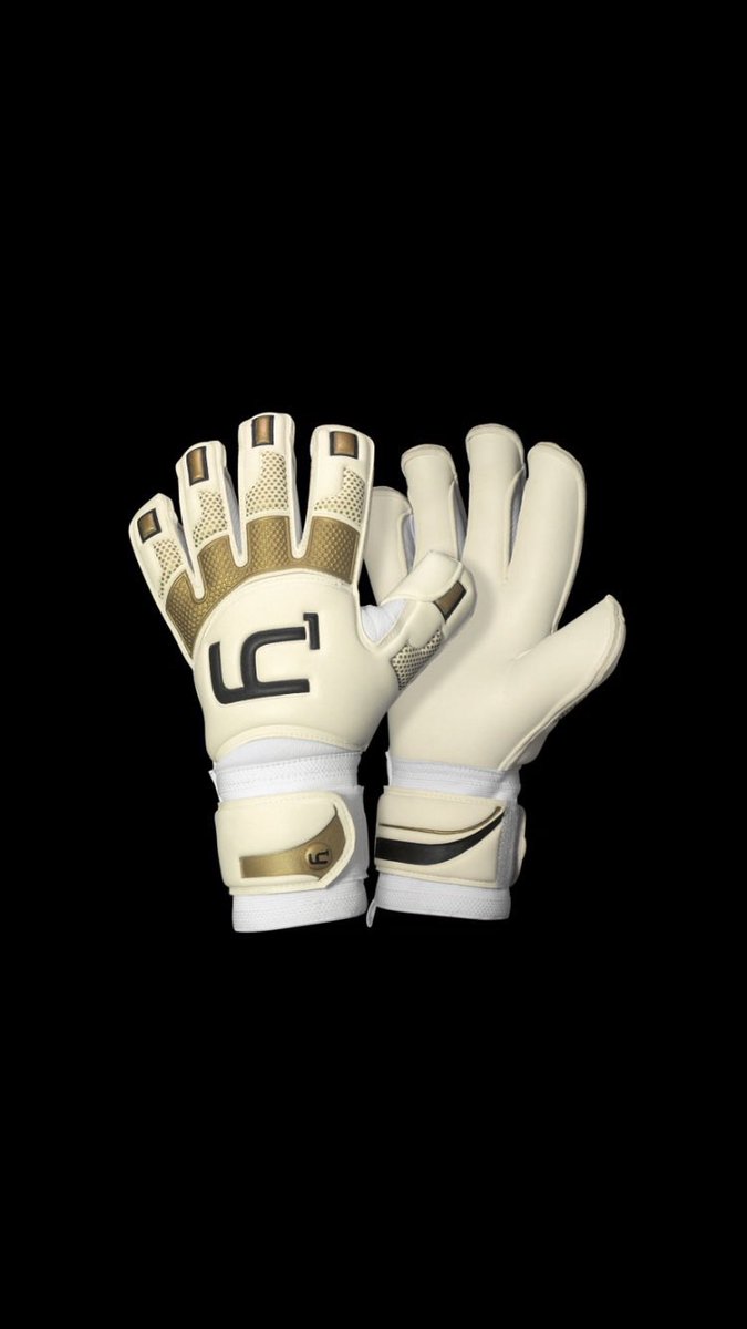 LC1GK's tweet photo. Rolls and Hybrids are in! Message me for orders and for our early preseason discount!

Retweet to entered into our free glove GIVEAWAY! https://t.co/lWtfE7H9oF