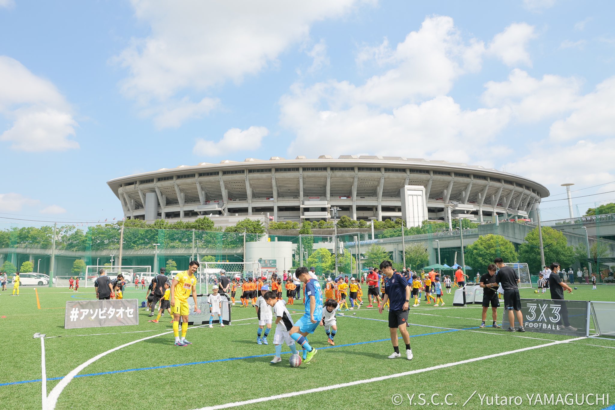 Yutaro いい天気と日産スタジアムはすごい絵的にいいなとも感じた1日 今日の写真を編集したいけど 忙し過ぎて当分手を出せそうにありません笑 T Co Zdfjqxhnq3 Twitter Yutaro いい天気と日産スタジアムはすごい絵的にいいなとも感じた1日 今日の写真を編集したいけど 忙し過ぎて当分手を出せそうにありません笑 T Co Zdfjqxhnq3 Twitter