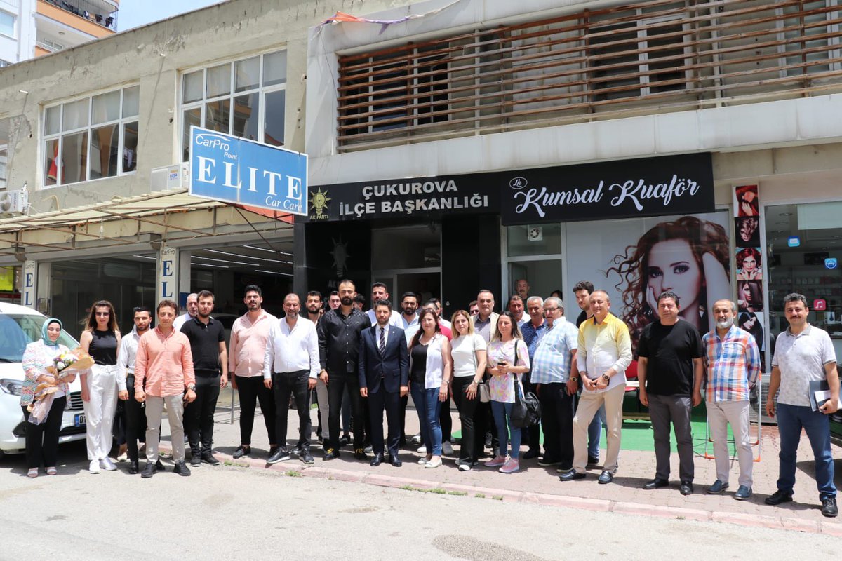 SahinCetin01's tweet photo. İl Başkanımız Sayın @mehmetay01 'ın katılımı ile, AK Parti ailemize yeni katılan üyelerimize Partimizin rozetini taktık.
Hayırlı uğurlu olsun inşallah. 

Hep birlikte daha #GüçlüTürkiye için #DurmakYokYolaDevam https://t.co/7a4OvuccUm