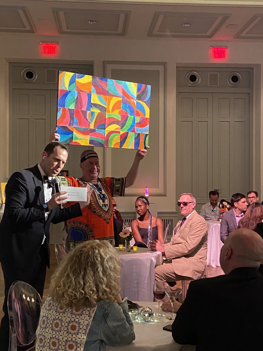 CaedmonCFA's tweet photo. Caedmon benefit celebrates the 60’s #caedmoncommunity https://t.co/QiRq4bZsQ8