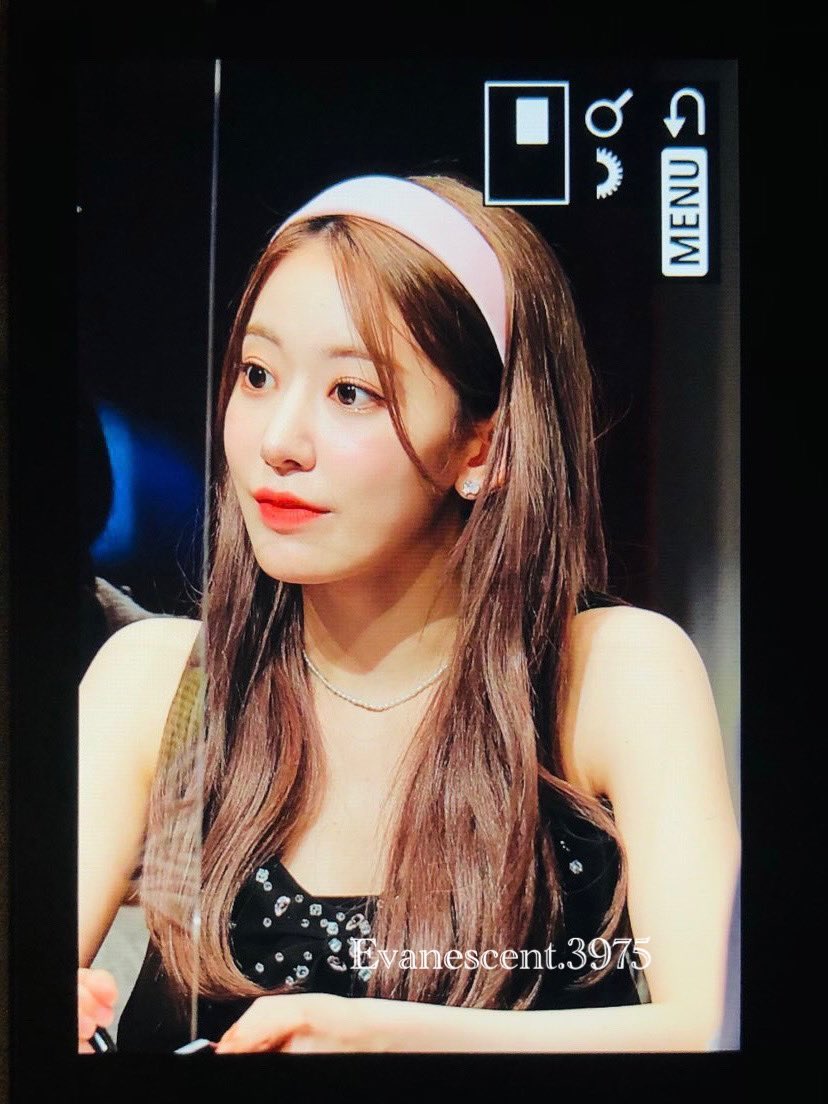 🐱PREVIEW 20220602 사쿠라🐱 

<a href="/39saku_chan/">宮脇 咲良</a> 

#MiyawakiSakura #미야와키사쿠라 #사쿠라 #宮脇咲良 #Sakura  
#르세라핌 #LE_SSERAFIM