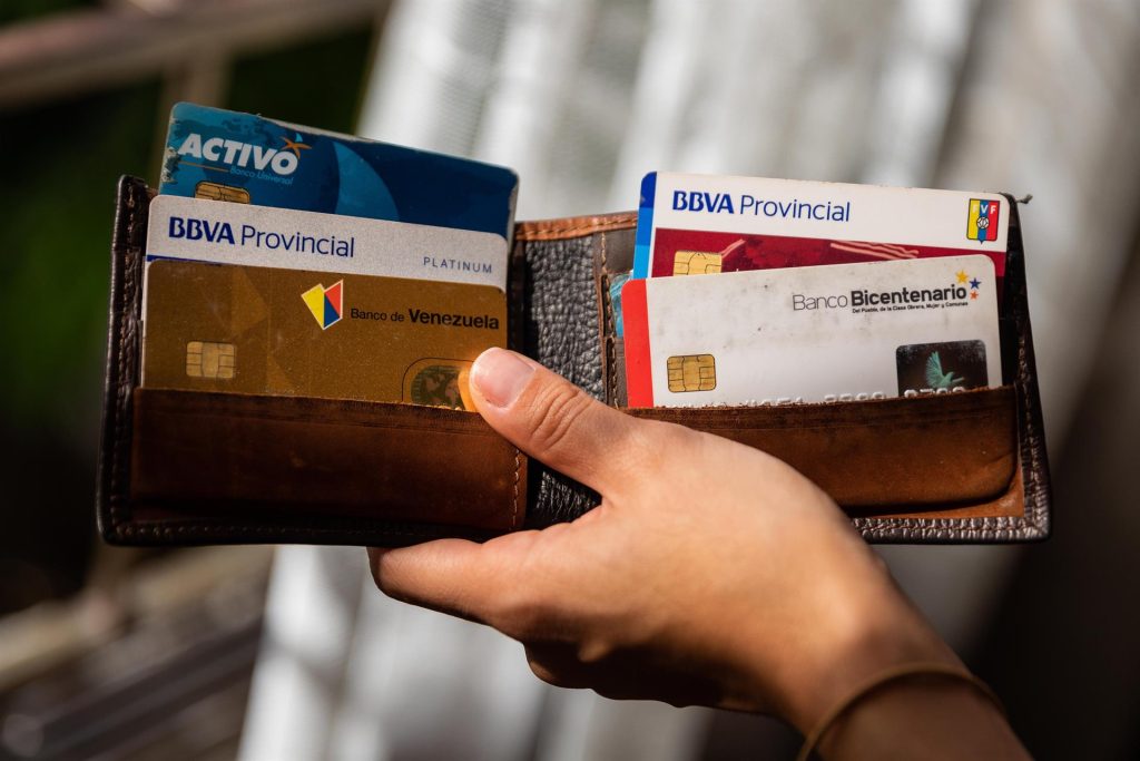 SoyNuevaPrensa's tweet photo. Crédito bancario en Venezuela revive tras cuatro años congelado - https://t.co/iqtha0tOny

#SoyNuevaPrensa #Caracas #Credito #Ieconomia #Luisarturo #Venzuela #Economía #Featured https://t.co/MMPGpNqT7k