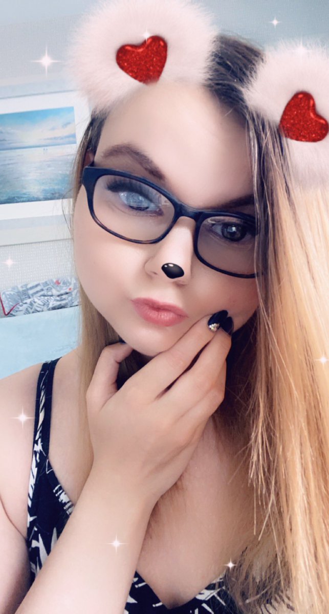 sdmnsamantha07's tweet photo. BOYS GO SAVAGE BOYS GO LOCO 😜 #bbcclyricloco #fypシ #makeupartist #lookingstunning #beautiful #perfection #model #snapfilterpro https://t.co/trjqjNnaFe