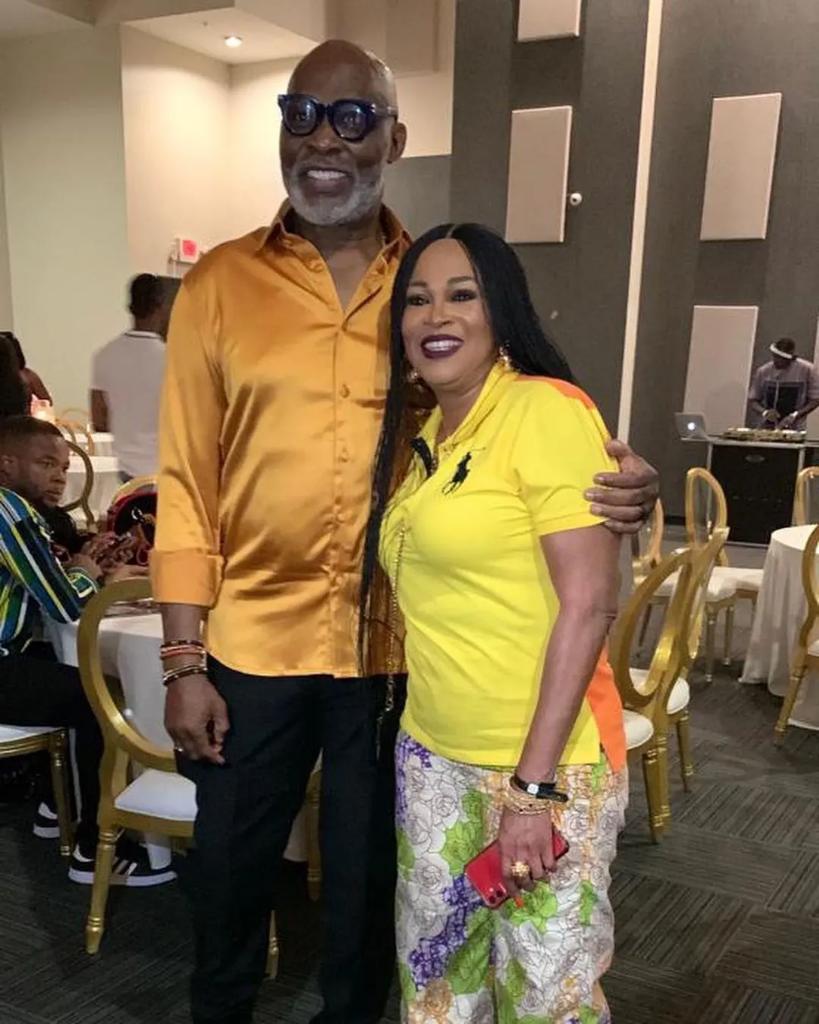 legitngnews's tweet photo. Veteran movie star, Bukky Wright links up with RMD and Teju Babyface in the US!
These faces have blessed the Nigerian entertainment industry for decades.
Why does it look like they haven't aged in years?
📸: bukkywright (Instagram)
#legitng #legitpost #bukkywright #nollywood https://t.co/4JzMbApxzF