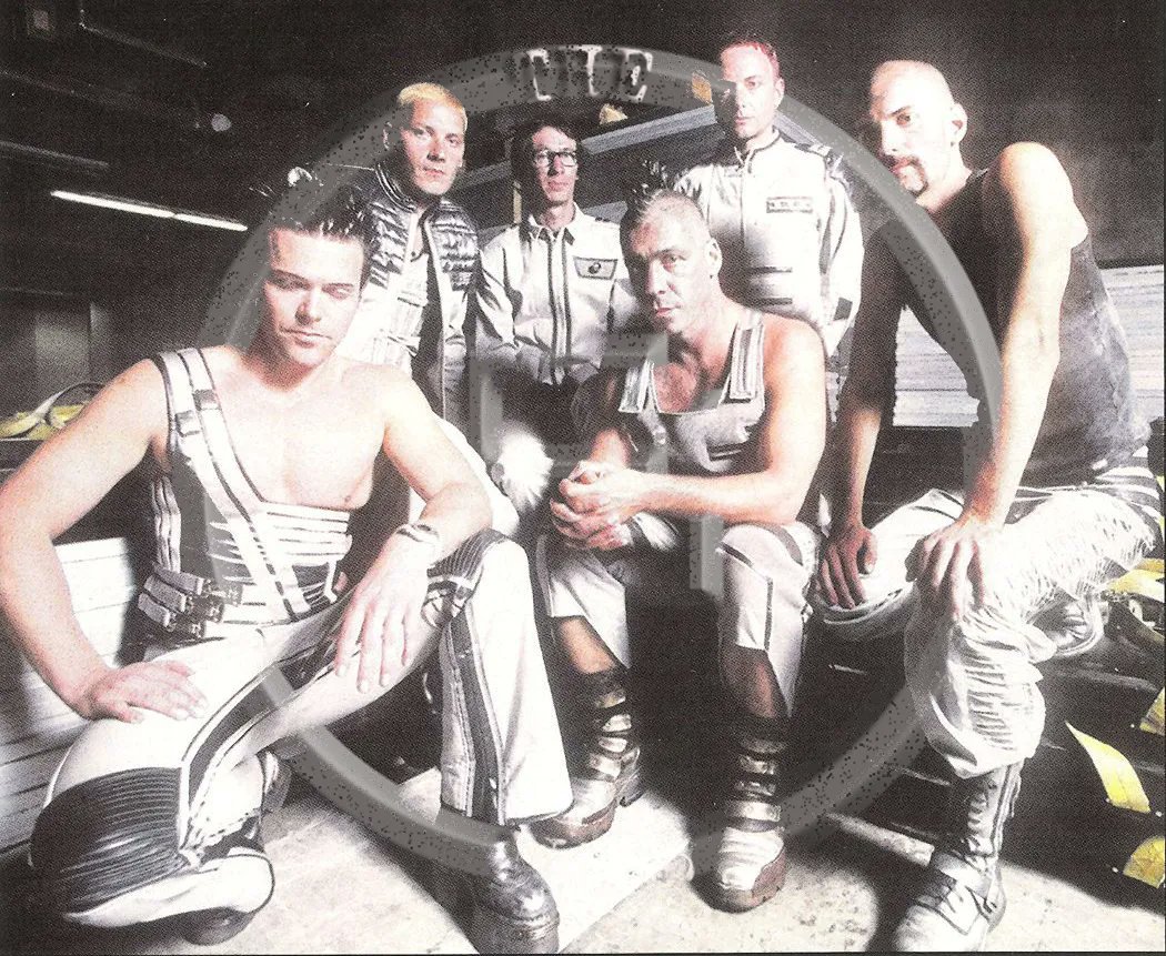 hourly rammstein! ✚⁫ (@rammsteinhourly) on Twitter photo 