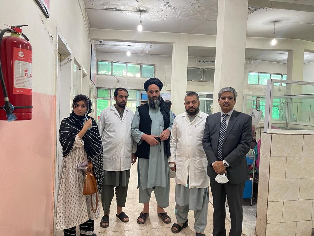 SharmaKadambini's tweet photo. Indian delegation in Kabul led by JS (PAI) JP Singh visiting Indira Gandhi Institute of Child Health there. First official visit by Indian officials  post Taliban takeover of Afghanistan. https://t.co/mGsTSOO6vr