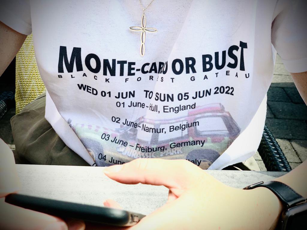 katiemanzoori's tweet photo. On our way to Namur 🇧🇪 @BustRallies https://t.co/nWdQDov80x