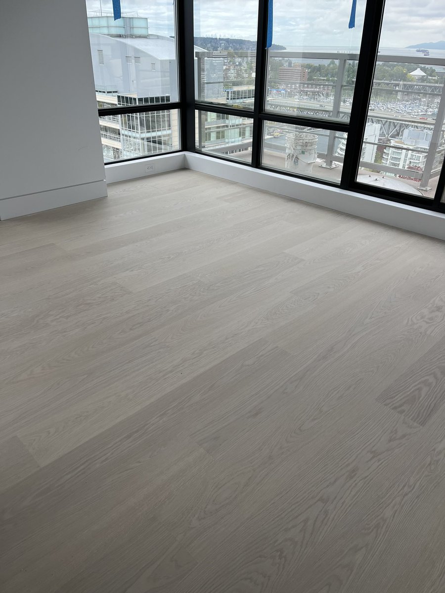 FrontierLuxury's tweet photo. Homer Street Project featuring Grigio Dolomite with Natureplus2 Matt finish and square edge bevel #vancouver #hardwood #installations https://t.co/uoK28pjd4W