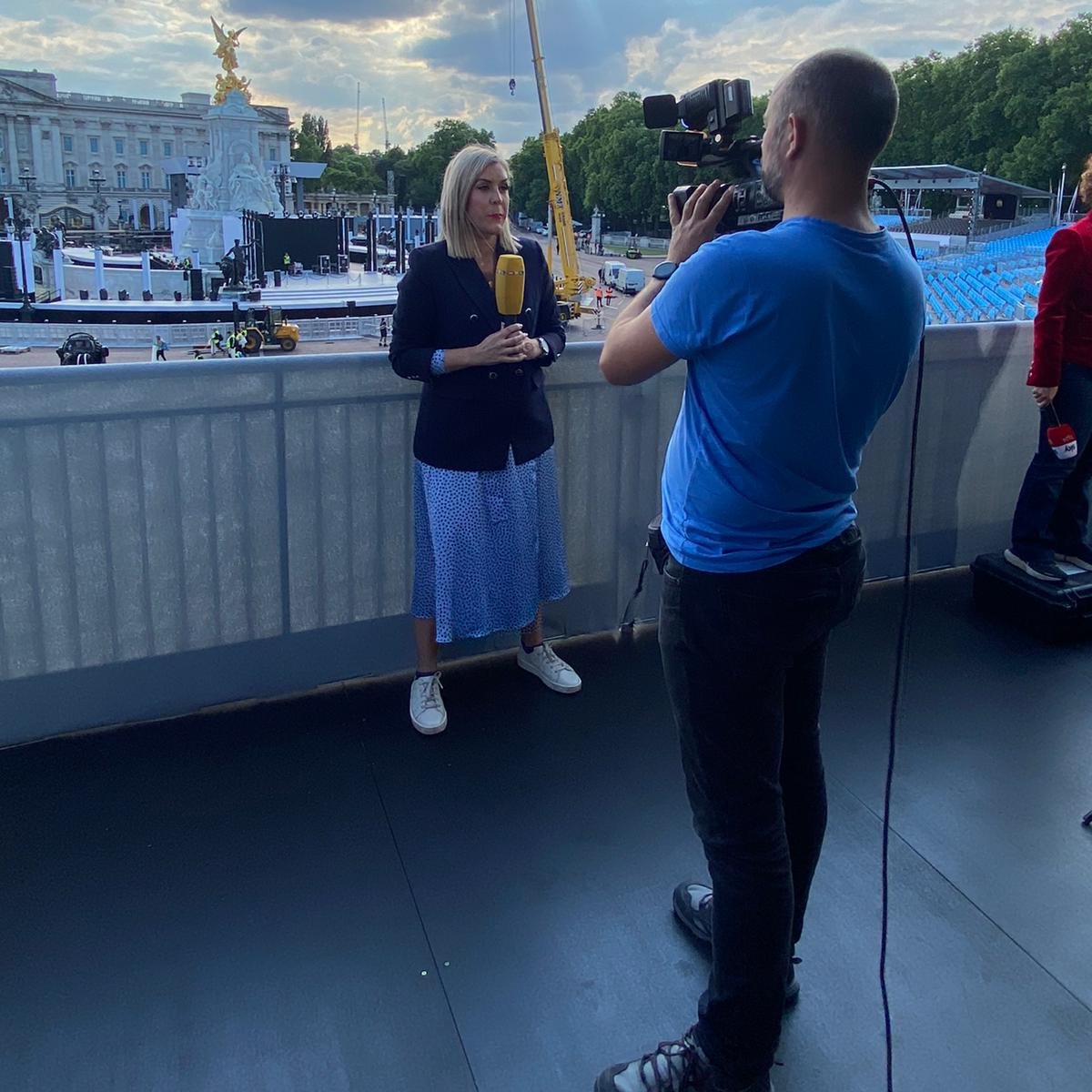 enexevents's tweet photo. #JubileeCelebrations ENEX to offer live position in London, 2-5 June, in collaboration with SKY UK. For more information and bookings, please get in touch with #ENEX https://t.co/ZUI8c4aJMe