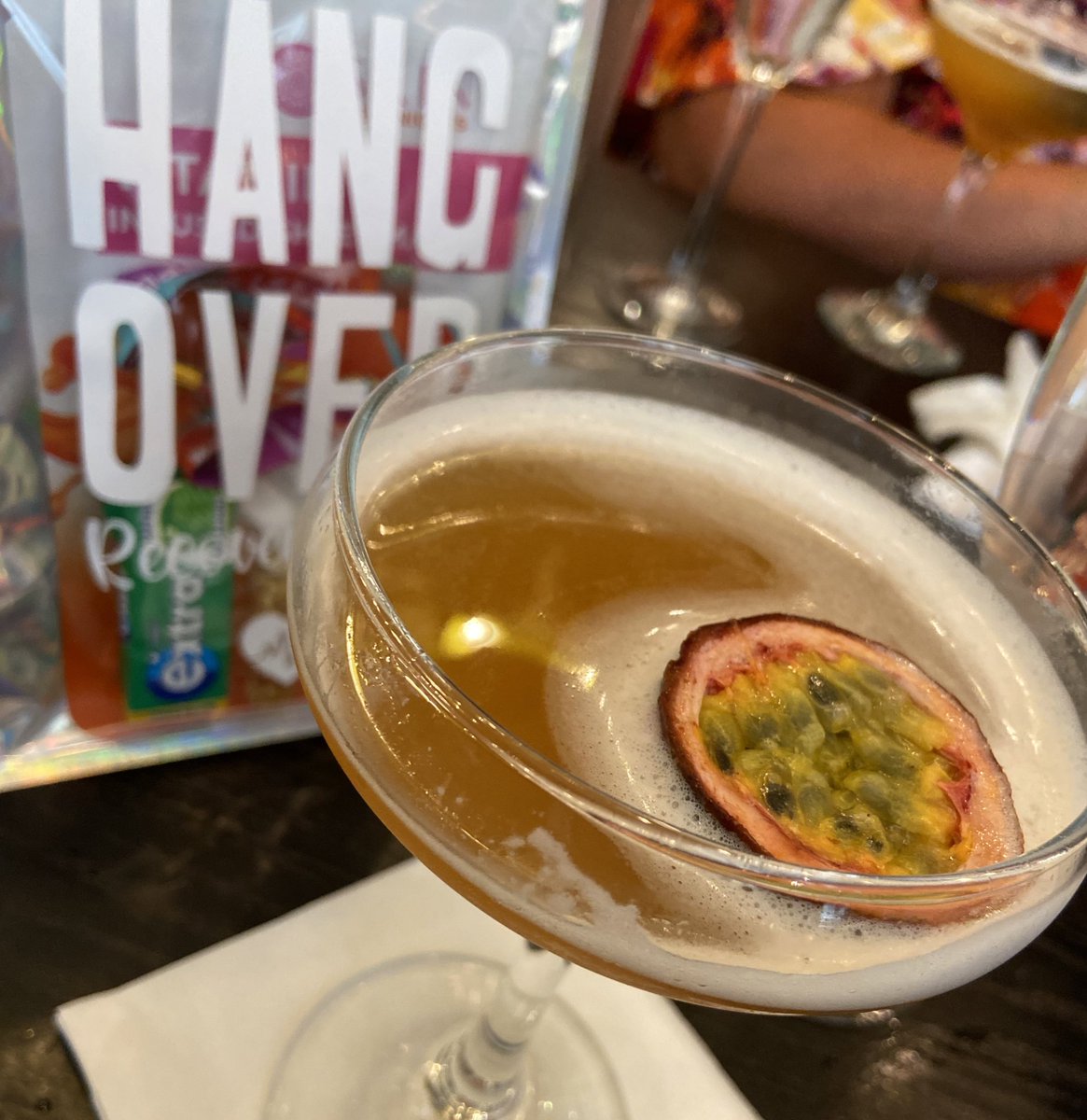 MissNicChick's tweet photo. @AldiUK I’d make wee Lizzy a pornstar martini in our garden Masterclass. I’d also throw in a hangover kit incase one wakes with a ache in her head #AldiPlatinumPrizes https://t.co/jKxr37XmBc