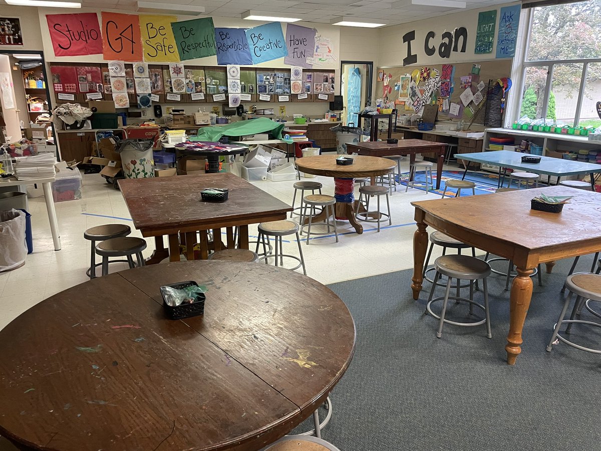 artstudioG4's tweet photo. till next time Studio G4, looking forward w/ expectation to what will be created. Renovation, phase 1. @NoraElem #manyfamiliesonenora https://t.co/ebx3v0n9d6
