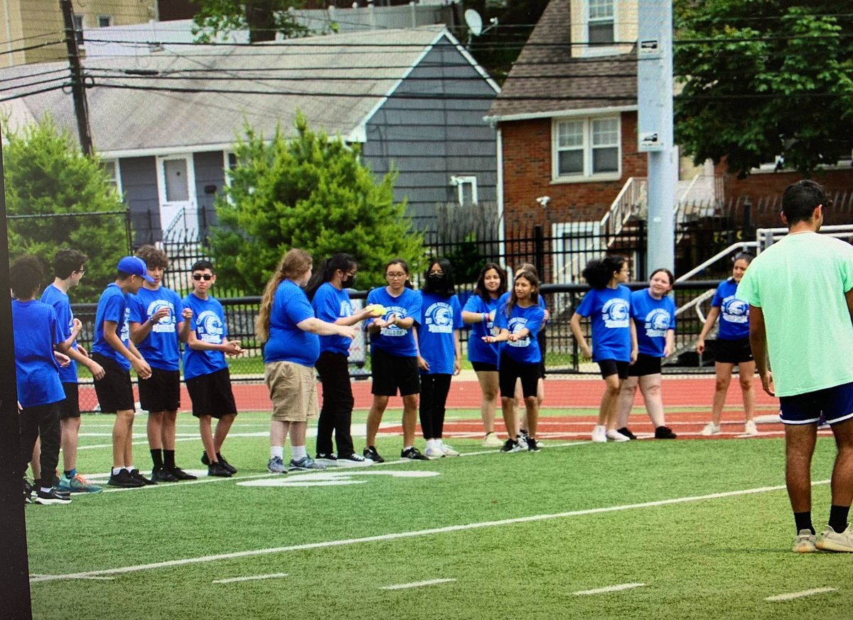 NA_VMS_NAHS's tweet photo. Grade 8 Field Day was a great success! 😊☑️ #NAVikings https://t.co/3kTYXAQZ3A