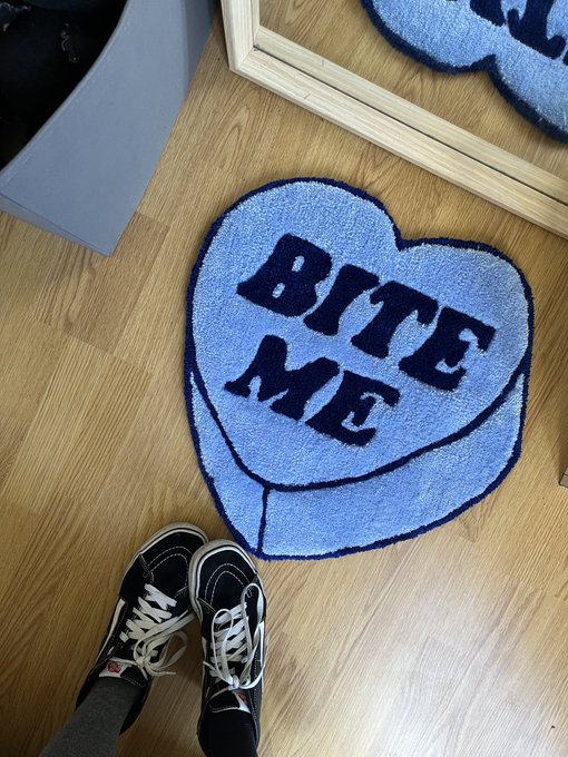 Watch Cabbage Girl's leaked NSFW photo on TwXstars