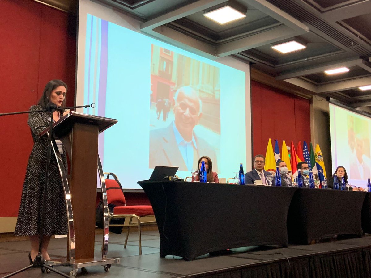 SCMedTrab's tweet photo. Tenemos algunos apartes de las conferencias en nuestro segundo día del 42 Congreso Colombiano de medicina del trabajo. Tuvimos conferencias sobre ausentismo laboral, retos jurídicos que dejó la pandemia, cátedra Ramazzini: enfermedades que cambiaron la historia, entre otros. https://t.co/LcELSQksNL