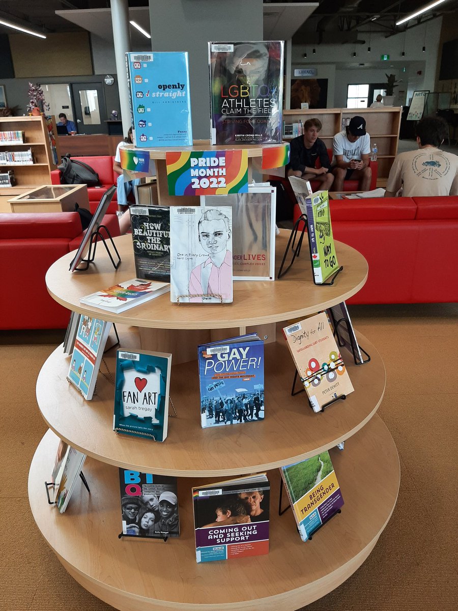 Nelson Library Learning Commons tweet media