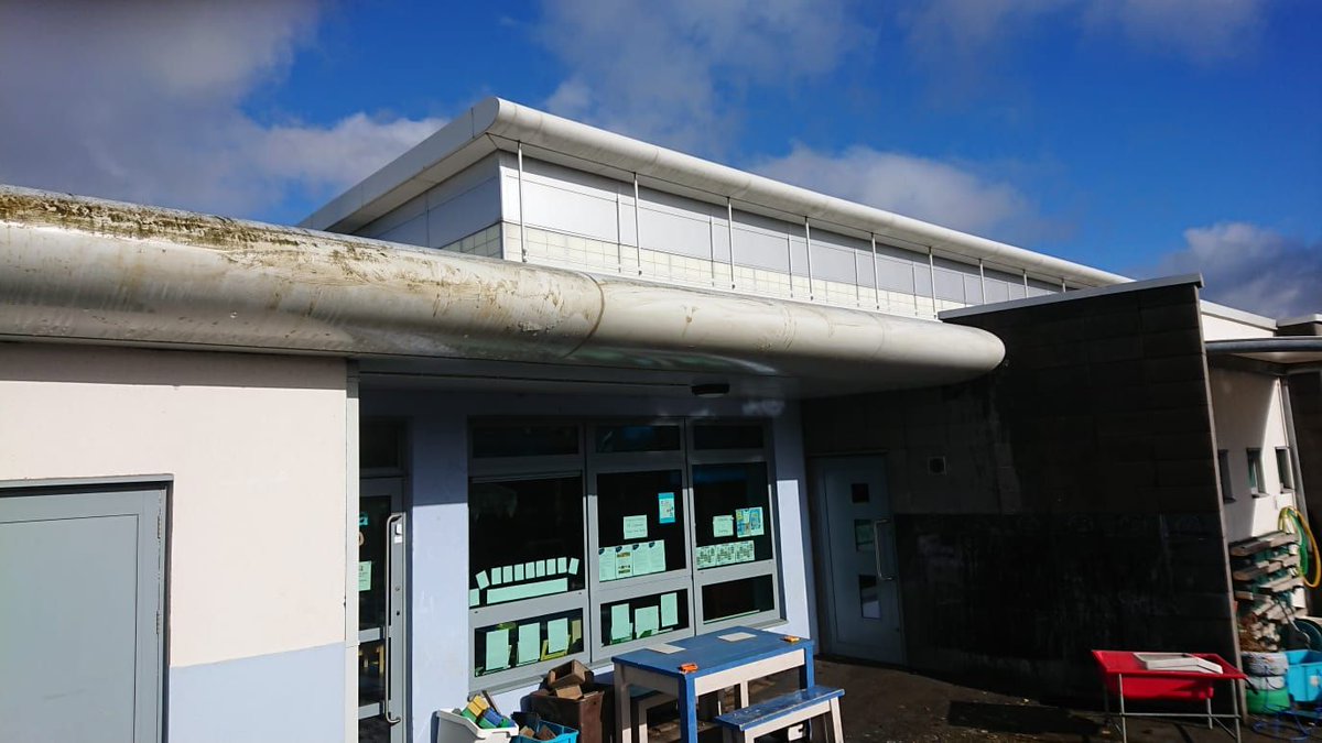 PhoenixPCC1's tweet photo. Specialist cladding cleaning at Primary School during the holidays. Important that we work when no pupils or staff are present as we need to access roof cladding which, as the pics show, was very dirty and not very accessible. Cladding looking as good as new.
#claddingcleaning https://t.co/ML39Tw34DC