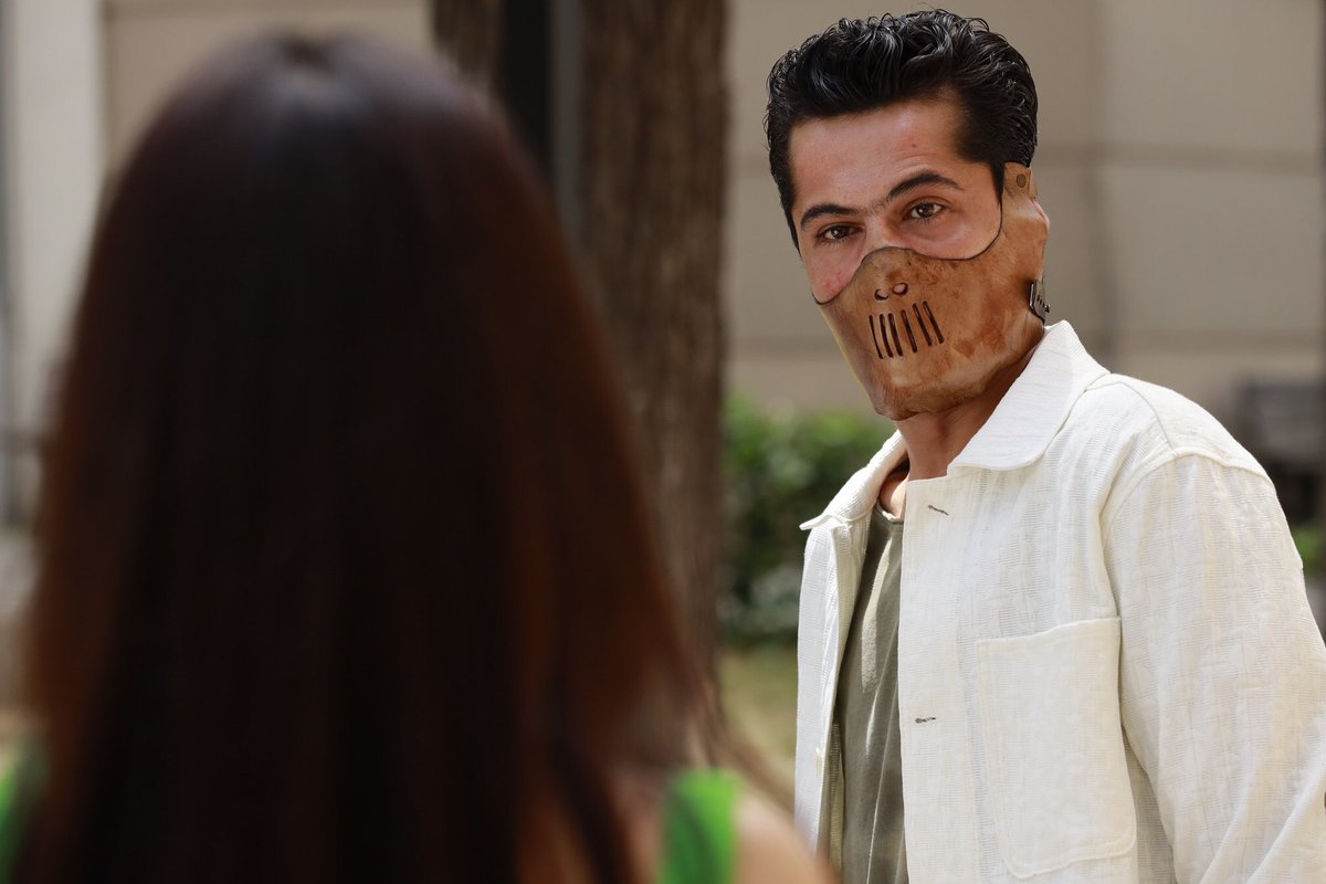 Dizimiz sezon finaliyle bu akşam fox tv’de 

Bölüm etiketimiz #mahkum 

Bölüm yorumlarımızda #İsmailHacıoğlu tagını kullanmayı unutmayalım iyi seyirler.