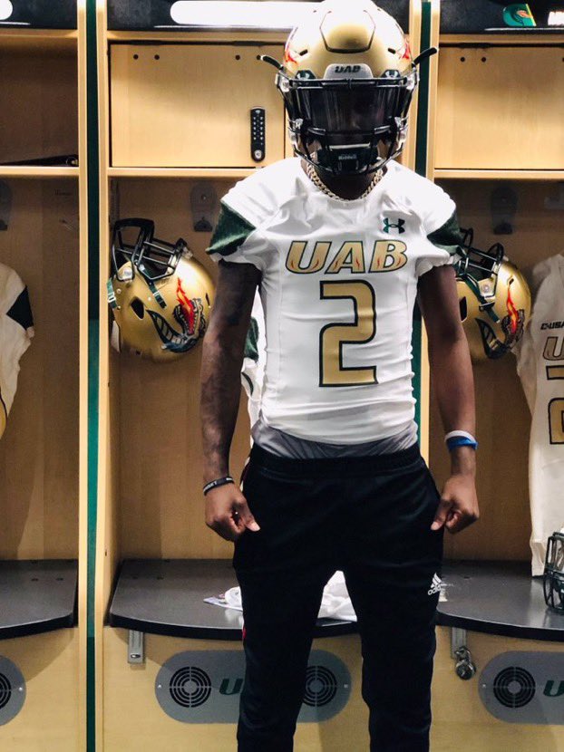 Headed to <a href="/UAB_FB/">UAB Football</a> <a href="/UABRecruiting/">UAB FB Recruiting</a> #JUCOPRODUCT