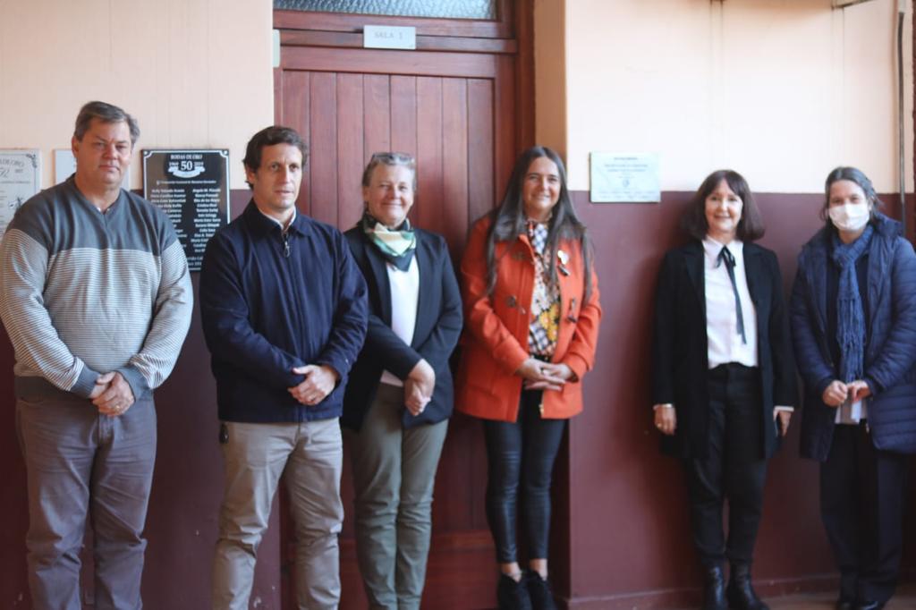 Otorgaron un reconocimiento al “Jardín de Infantes del Instituto Mariano” 
.<a href="/PabloAHassan/">Pablo</a> <a href="/GobiernoObera/">GobiernoObera</a> <a href="/Gladisbangel/">Gladis Bangel</a> <a href="/MaraFrontini/">Mara Frontini</a>
noticiasdel6.com/otorgaron-un-r…