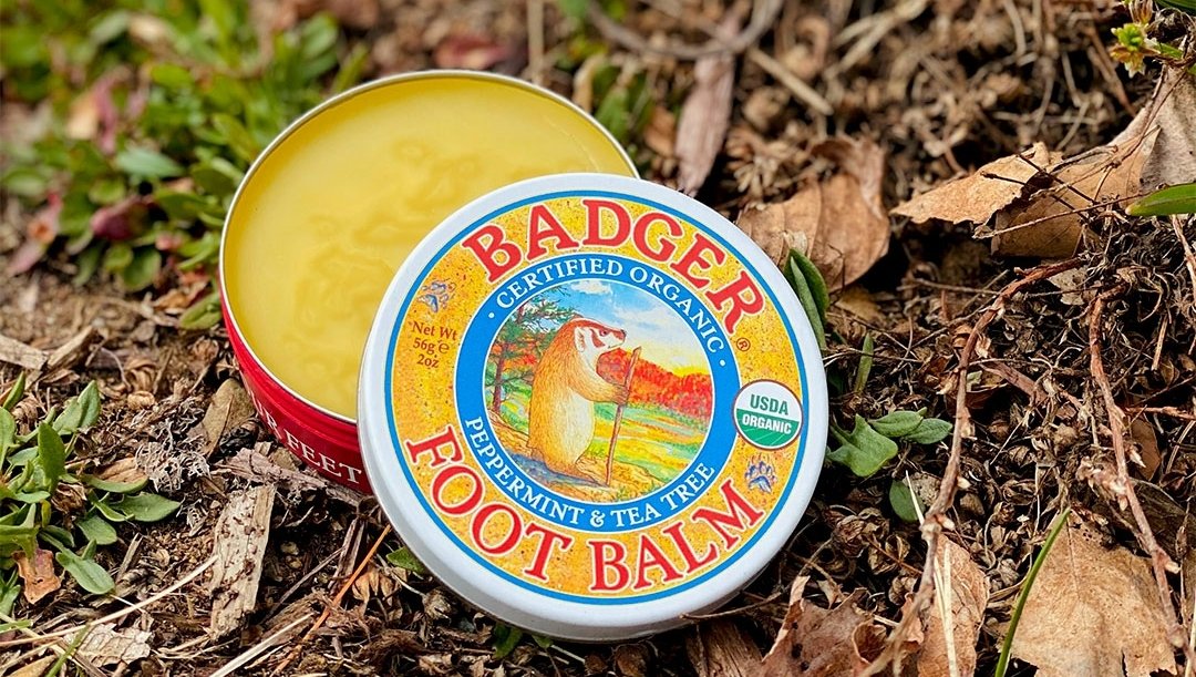 BadgerBalmUSA's tweet photo. When the going gets tough, the tough sometimes need a little help to get going. If your feet need extra care to put your “best feet forward,” try rubbing in a little Foot Balm.
https://t.co/5JpuPVMlMS
#footbalm #walkahealthytrail #kindnessisourcompass #nationaltrailsday https://t.co/r7jpFTXkIx