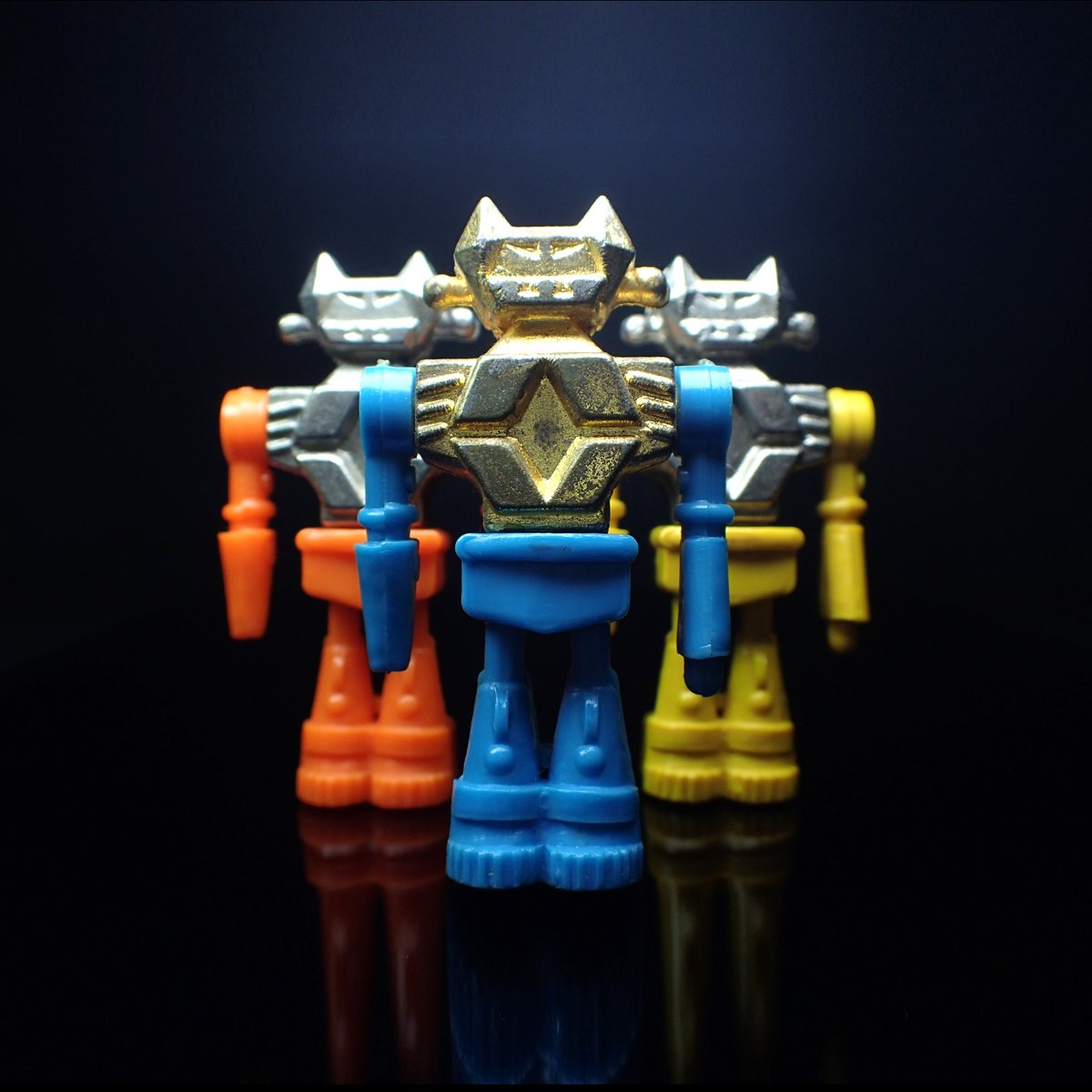 ROBOT CORPS 今野産業ロボット軍団写真集」は、昭和50年代に販売された