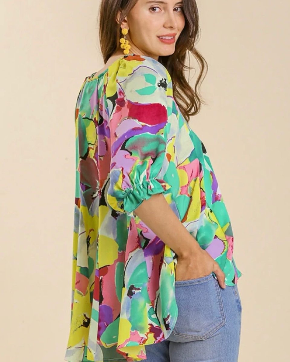 ShopZaZas's tweet photo. Show off a swirl of Emerald colors this summer! 
This beautiful stand out top just arrived and is already sold out in Medium. Available in Small and Large. Runs big. 

$49.99
https://t.co/NHQaEsthNO https://t.co/f06RglPpPk