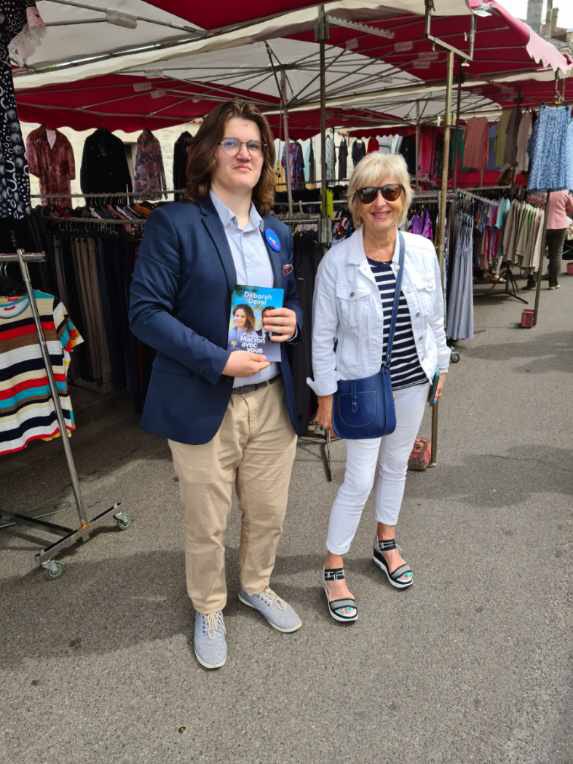 DeborahDaval's tweet photo. Des échanges d’idées fructueux, au-delà des clivages politiques. Ensemble, avec détermination, nous pouvons faire rayonner notre beau territoire !
#legislatives2022 #AvecVous #MajoritéPrésidentielle #hautemarne https://t.co/OD3rJWc2AA