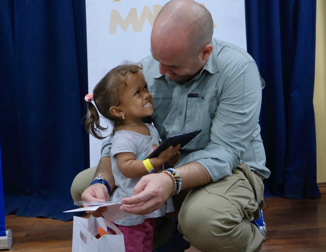 agustinintriago's tweet image. En los ojos de Natalia se enciende la #Mantainfinita por la que luchamos tanto…

Estudia mi niña querida y que tus sueños te hagan grande 💪🏼🥰