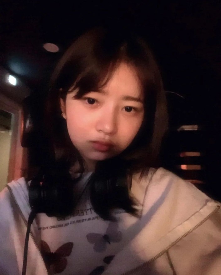 My bangs are safe. :D