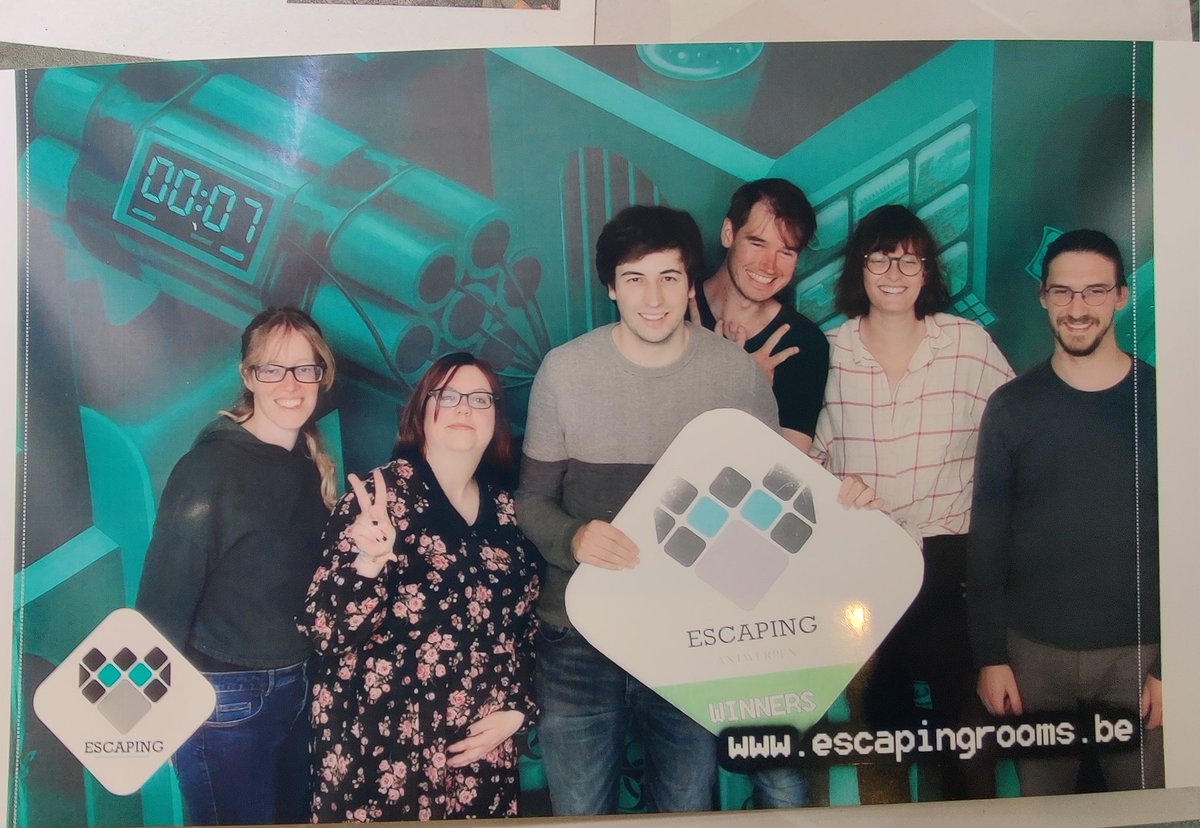 fongenae's tweet photo. Escape room overwonnen! #IDLabday2022 @fdebacke @psbonte @JorisHeyse @bsteenwin Stephanie @IDLabResearch https://t.co/5QNYTEpyey