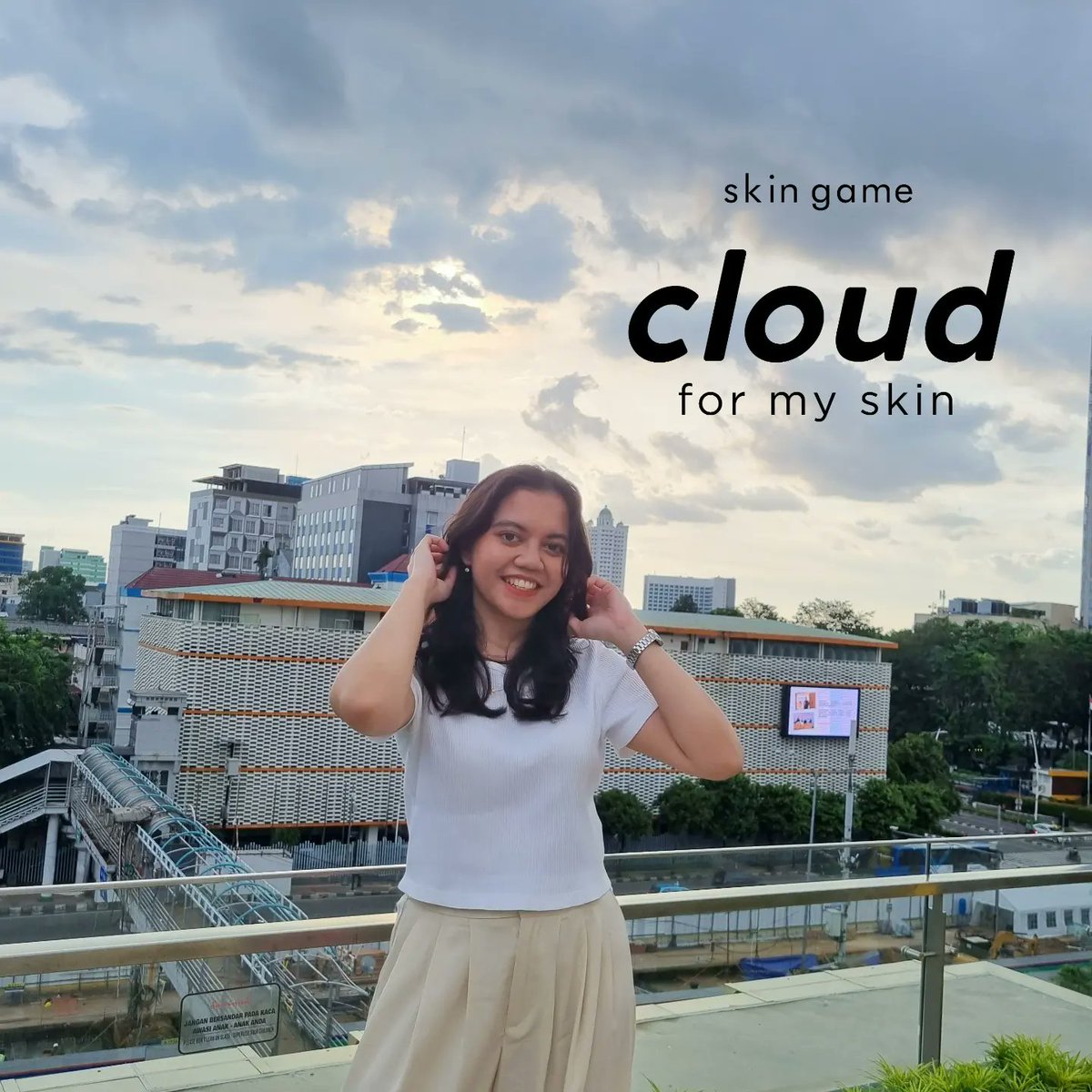 mariaresy's tweet photo. Hi @skingameofc I'm ready to try Cloud Sunscreen SPF 50 PA+++ #CLOUDForMySkin 

Anyway, kalian tau ga si kalo yang namanya 𝘀𝘂𝗻𝘀𝗰𝗿𝗲𝗲𝗻 itu penting banget untuk cowo maupun cewe?! https://t.co/I2Cs5WExp5