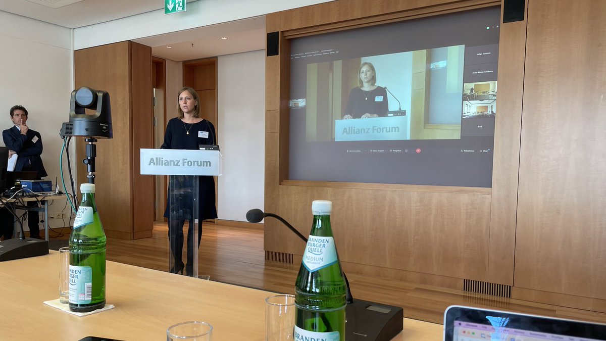 Robin Hodess tweet media