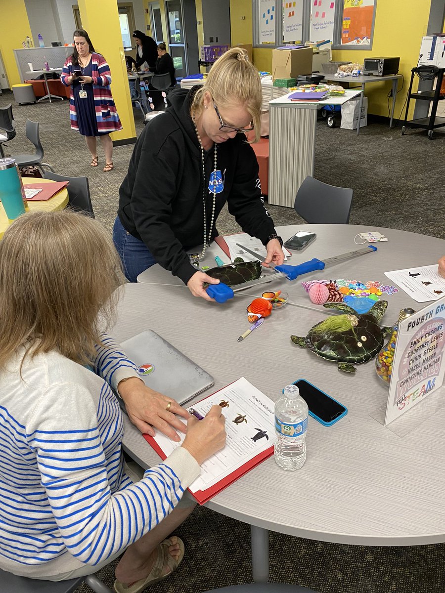 Ms. Leahy (@mskleahy) on Twitter photo Our staff engaging in summer learning with <a href="/LesleyKirkley/">Lesley Kirkley</a> and <a href="/bobbistarlin/">Bobbi Starling</a> using the new Turtle Trunks today! #steam <a href="/MarloweElem/">Marlowe Elementary</a> <a href="/pascoschools/">Pasco County Schools</a> Our staff engaging in summer learning with <a href="/LesleyKirkley/">Lesley Kirkley</a> and <a href="/bobbistarlin/">Bobbi Starling</a> using the new Turtle Trunks today! #steam <a href="/MarloweElem/">Marlowe Elementary</a> <a href="/pascoschools/">Pasco County Schools</a>