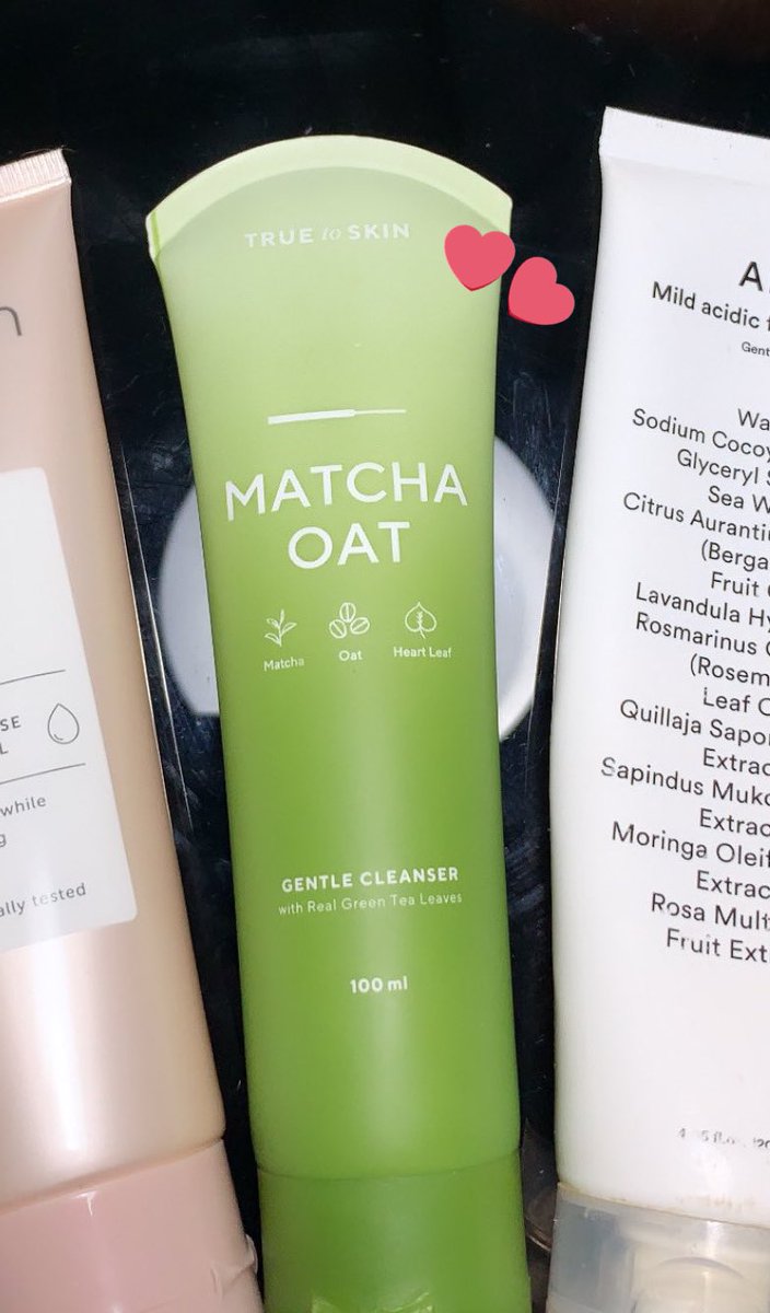fitaminci's tweet photo. ▪️True To Skin Matcha Oat Gentle Cleanser 

INI SI KALIAN HARUS COBA ALIAS ONE OF THE BEST GENTLE CLEANSER LOKAL YG AFFORDABLE 

🖇: https://t.co/ReLtoezBXb

udah habis 2 tube, kerasa banget hydrating dan gentlenya ❤️, hampir gak berbau si, gak bikin ketarik juga https://t.co/HUQx04uvAm