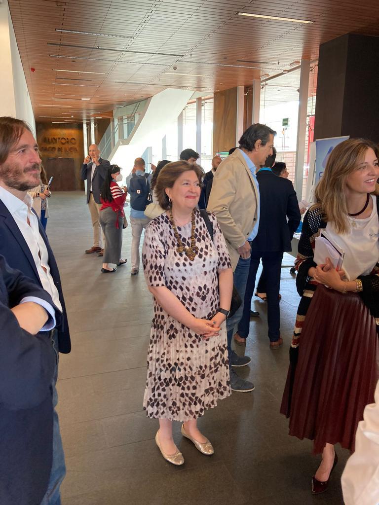 Hoy en la inauguración de <a href="/eduexcongress/">EduExCongress</a> en el Centro de Arte de #Alcobendas. 
✍️ Apostar por la educación basada en la excelencia, sin duda, es un reto para todos. 
Enhorabuena a @Spacetechies y <a href="/Aica/">@aica</a> por tan magnifica jornada.