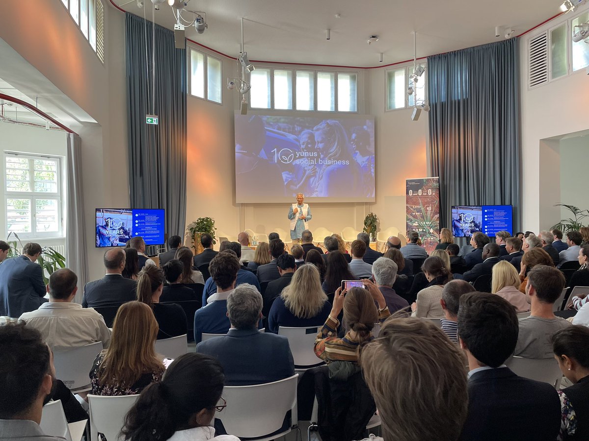 Robin Hodess tweet media