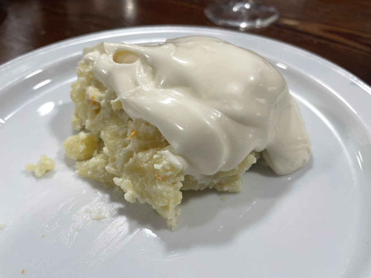 ACasadoV's tweet photo. De pinceladas en el Donald de @marianogarciar2 mis dos clásicos, el manjar de ensaladilla rusa top @EnsaladillaODER y el mero empanado https://t.co/8zwik5vS5G