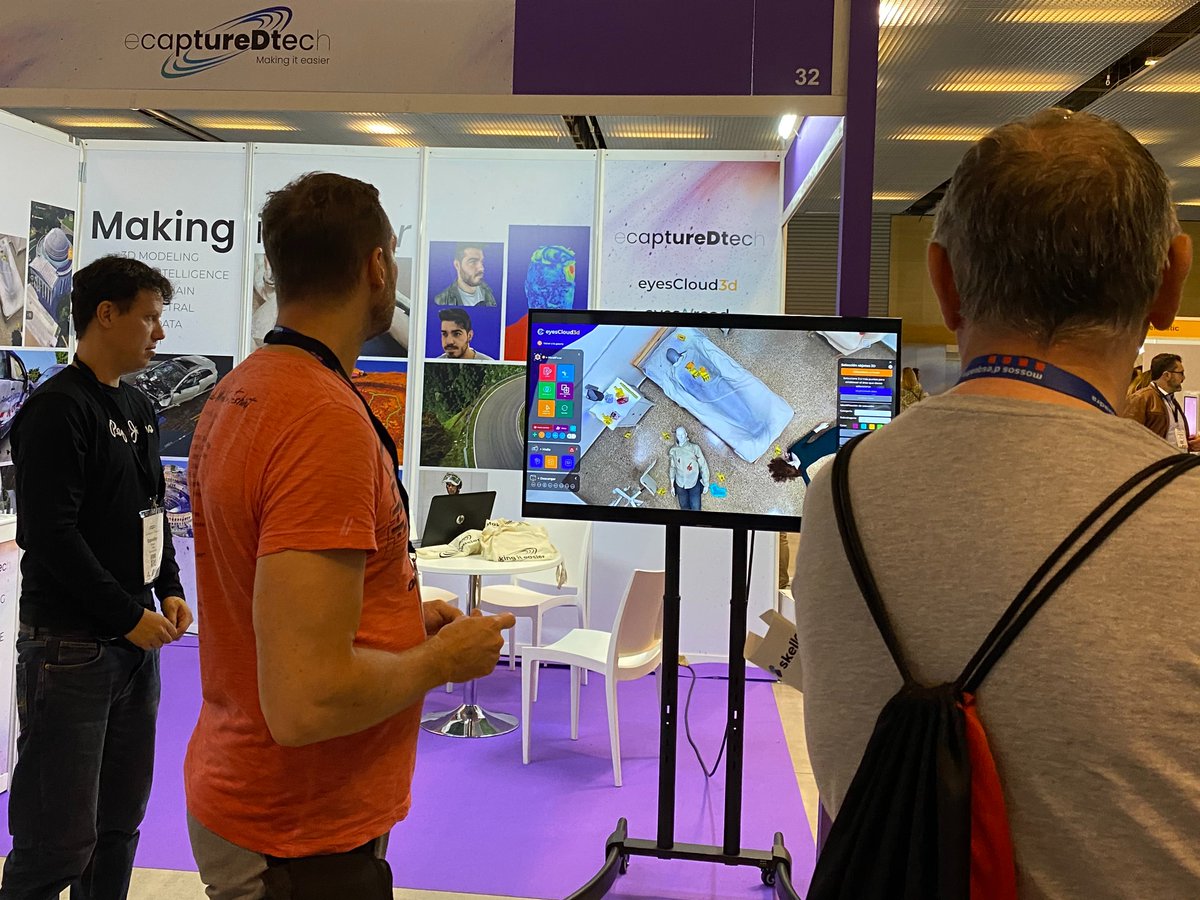 ecaptureDtech's tweet photo. Hoy terminamos en #SecurityForum22 y nos vamos muy contentos de Barcelona, después de compartir nuestra plataforma con el sector de la #seguridad, quienes han podido probarla y conocer sus ventajas.
@cuadernosdeseg
#ecaptureDtech #SecurityForum
@eyesNroad @eyesNroad https://t.co/08CsdEC0lQ