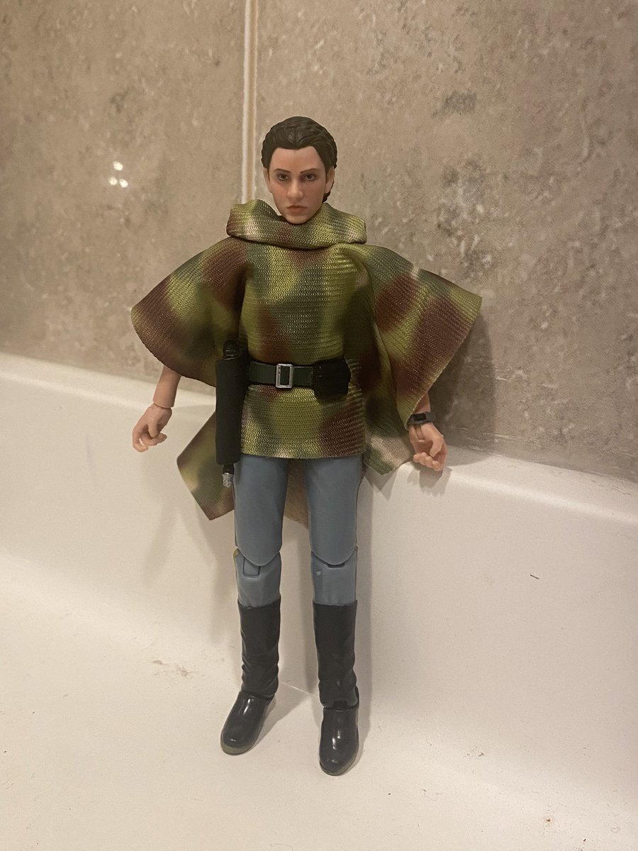 nerdyhans's tweet photo. woah they made a nerdyhans black series figure! 🤩 https://t.co/bgvjI7bqVt