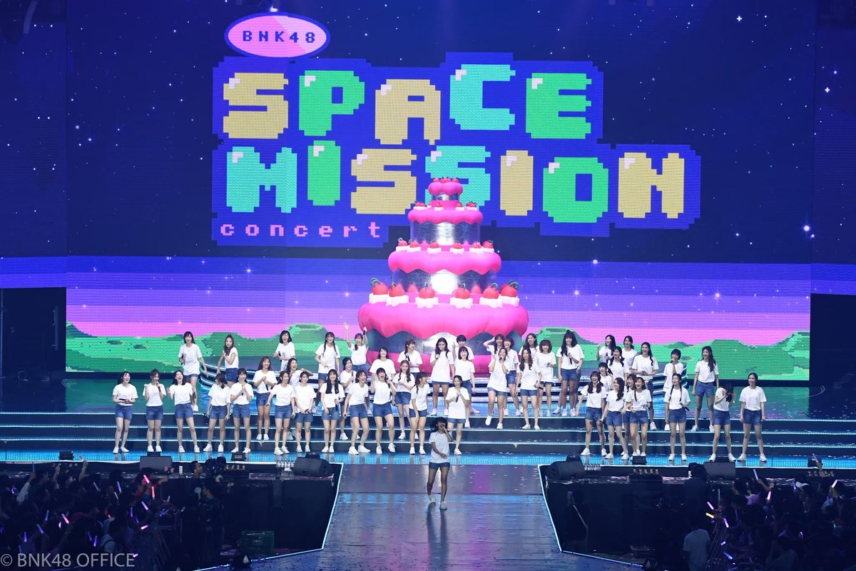 nongpawhere's tweet photo. ขอพูดอะไรน่าตื่นเต้นๆหน่อยเหอะ 'ปีนี้ BNK48 จะมีคอนเสิร์ต' https://t.co/WKHSA93f2X