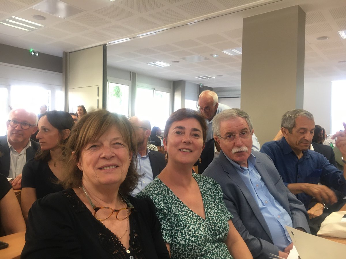 syndicatavocats's tweet photo. Le SAF est présent et bien représenté au 5eme #ForumFormation à Montpellier, accueilli par l'@EDACentreSud
La formation est un sujet primordial.
Le SAF a fait de nombreuses propositions sur la formation initiale, et organisme de formation continue certifié !! https://t.co/c94TZ0FpaS