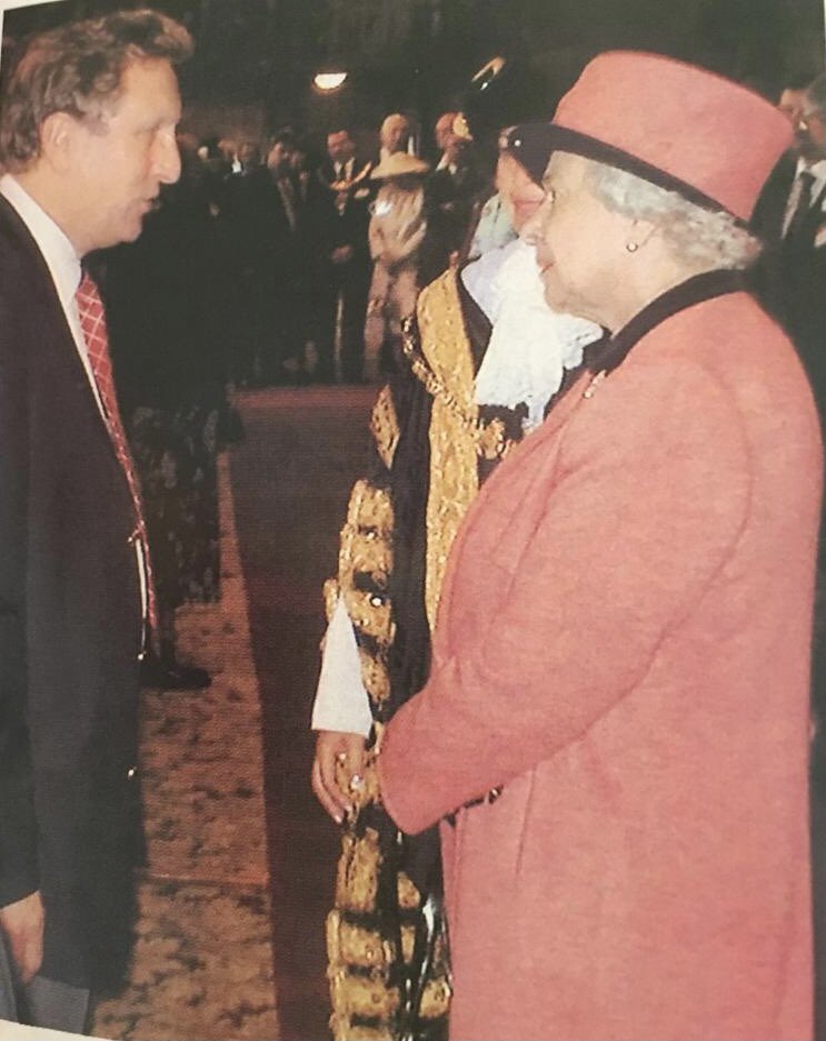 The Queen has given great service to our country, a wonderful lady and it was an honour to meet her in Sheffield 

Enjoy the Jubilee celebrations everyone, but enjoy them by being disciplined 😀 

#platinumjubilee #Twitter #HM70