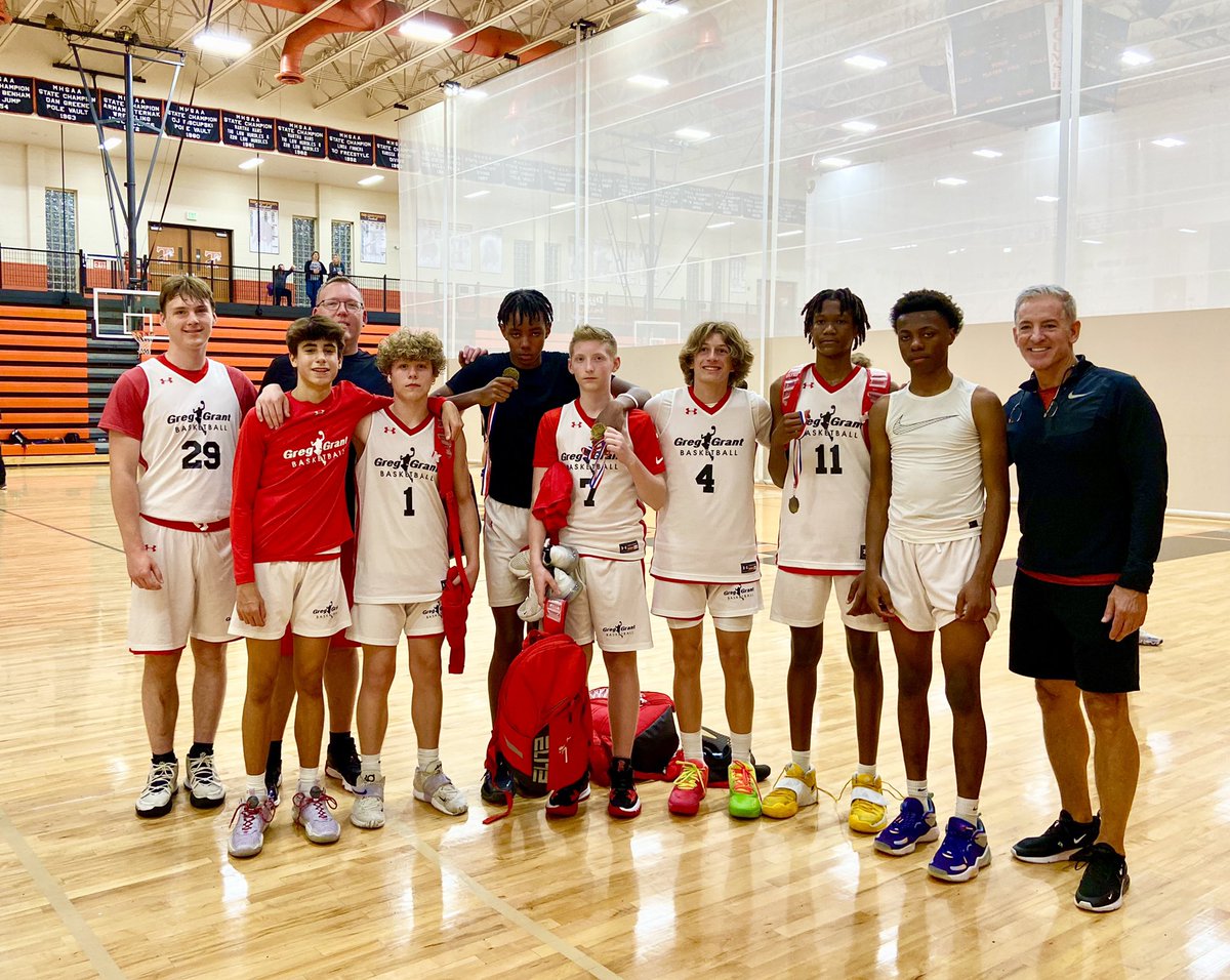 Congrats to Greg Grant 2025 AAU Team! After going 2-0 in pool play, they finished Runner-Up in the Gold bracket at the May Thriller Tournament  in Tecumseh. Keep up the great work!