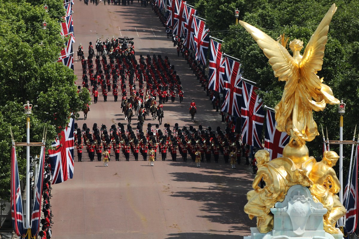 RoyalFamily's tweet photo. The Queen’s #PlatinumJubilee Celebration Weekend got off in fantastic style with Trooping the Colour.

The Prince of Wales took the Salute, with The Duke of Cambridge and The Princess Royal also riding in this display of military precision, horsemanship and fanfare. https://t.co/s4NC6Xr7Se