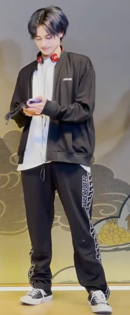 Aぇ! group 私服特定班 on X: 