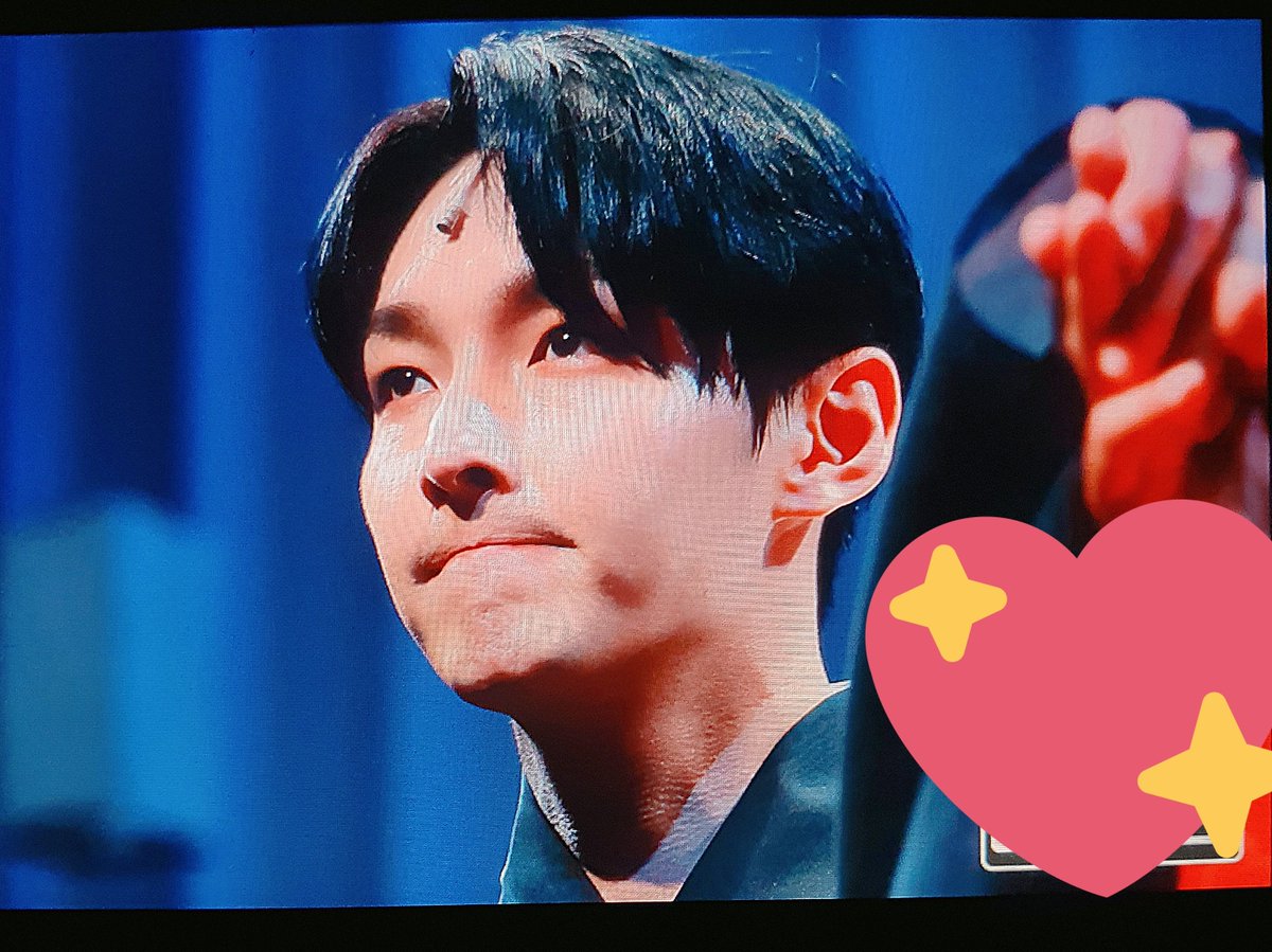 뿌앵 주호 보고 옴
진짜 아이처럼 끄윽끄윽 울어서 너무 슬펐음🥲