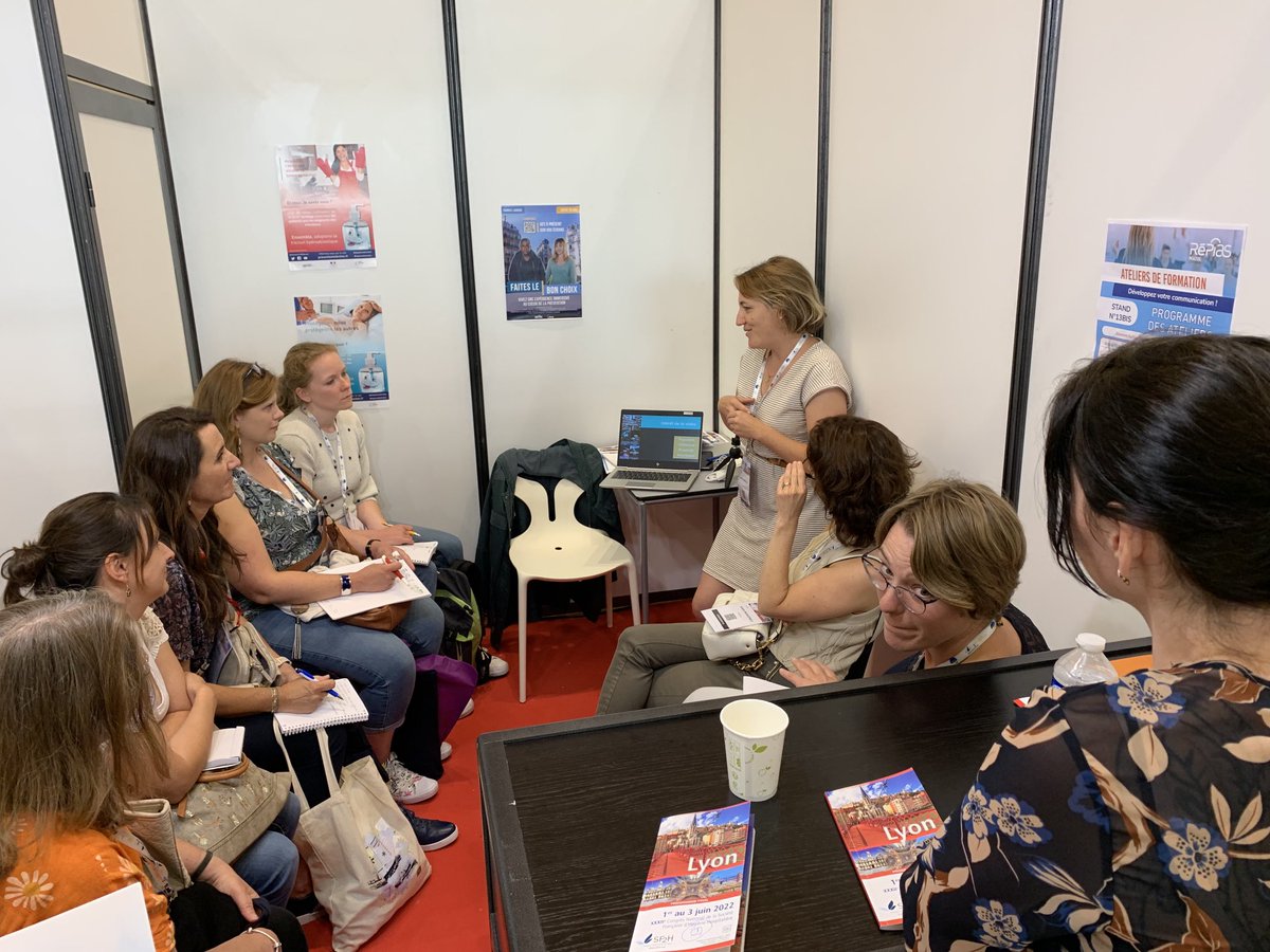 cathdumartin's tweet photo. Poursuite des ateliers du #Repias. @Prev_Infection : des #hygienistes motivés pour réaliser des vidéos de sensibilisation et #formation à le #prevention des #infections ! #SF2H2022 @LaSF2H Merci @Antigue33 ! https://t.co/xTGNPVhNUR