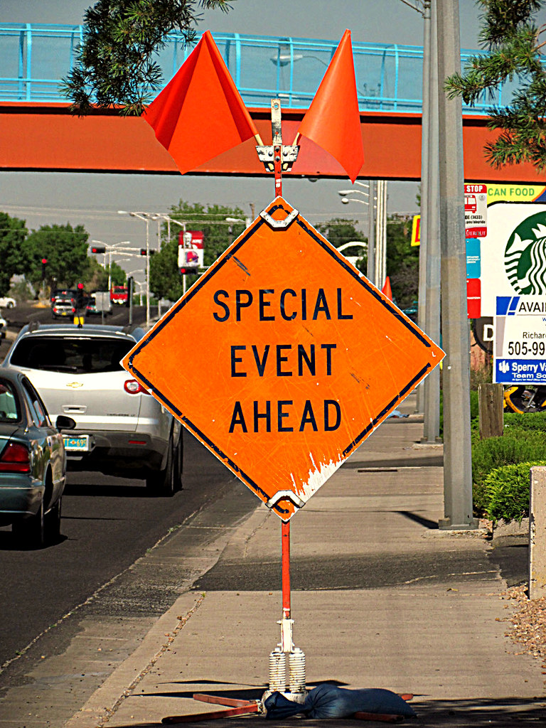 D2K_Traffic's tweet photo. Let our professional and experienced staff handle your traffic control service needs for special events, awards, parades and more.
Call our office at ๐ 630-416-9700 !
๐ธ from Jo Zomny via Flickr
#TrafficControl #B2B #TrafficControlServices #TrafficCones #PedestrianSafety https://t.co/oph4cwB54H