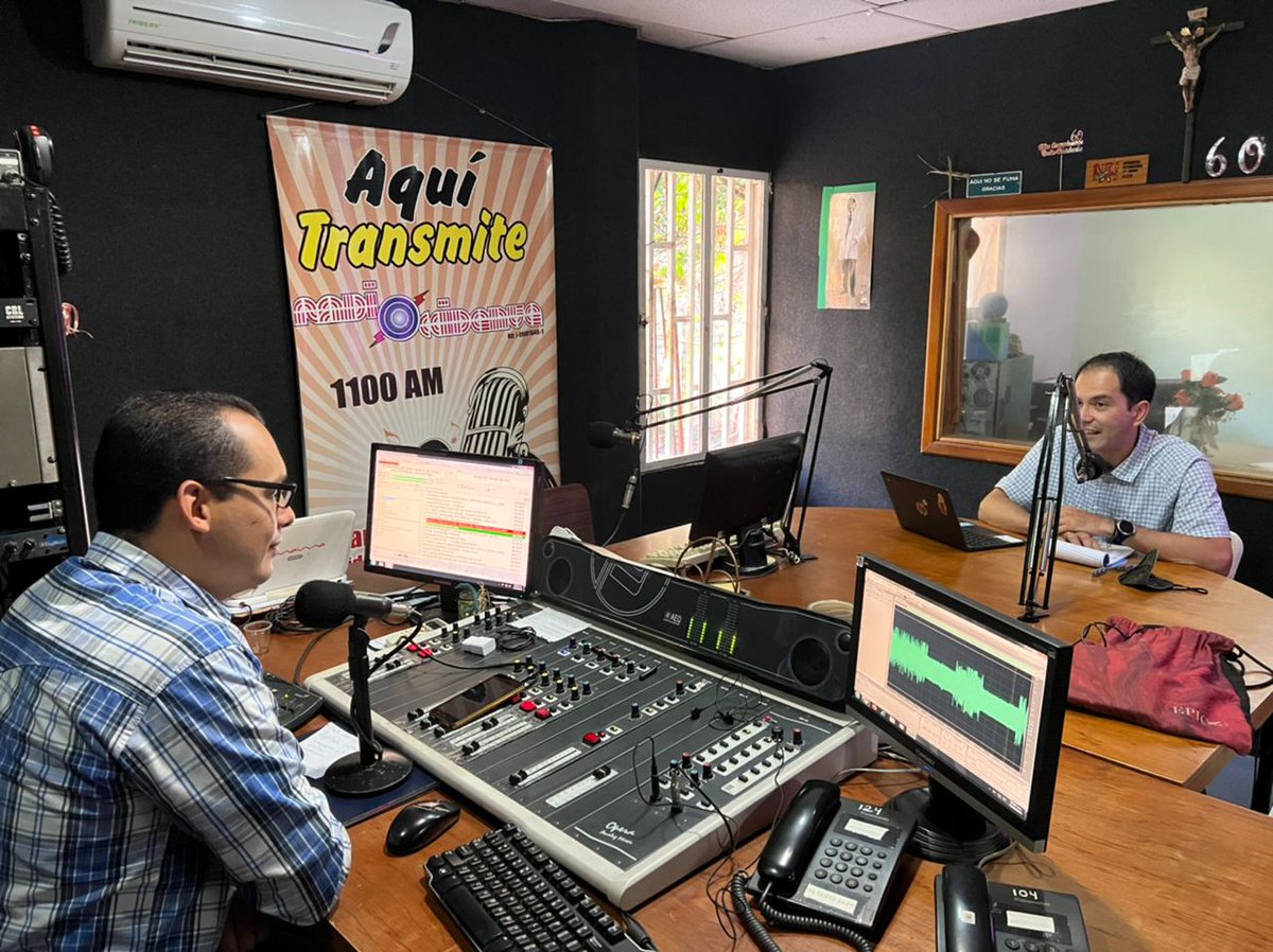 alexisjpaparoni's tweet photo. #Jun02 Seguimos recorriendo nuestro estado, hoy estoy en El Valle del Mocotíes, informando a través de los medios de comunicación sobre nuestro trabajo legislativo y explicando el llamado a elecciones internas de Primero Justicia.
Conversé con Efraím Pereira en Radio Occidente https://t.co/87QFu3OdhB